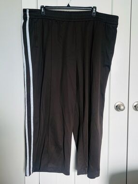 Athleta Brown Pants with White Logo Tag